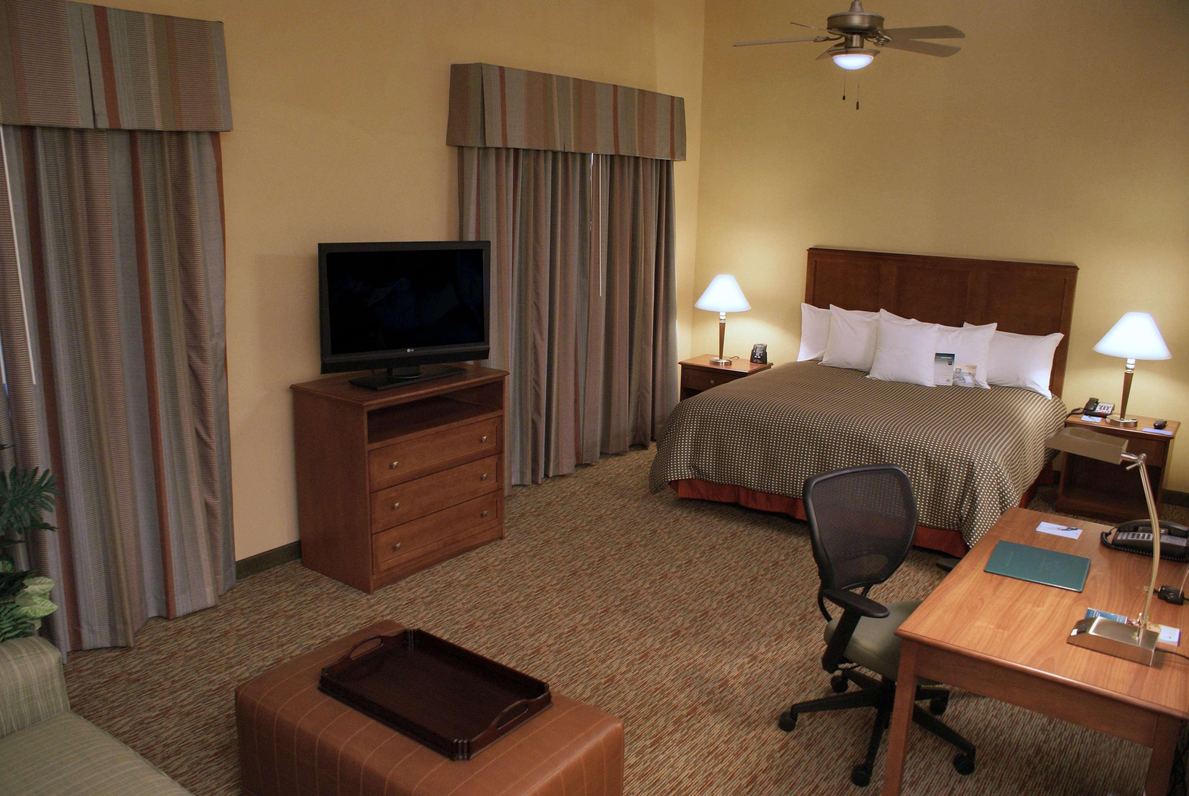 Homewood Suites By Hilton Phoenix Airport South Номер фото